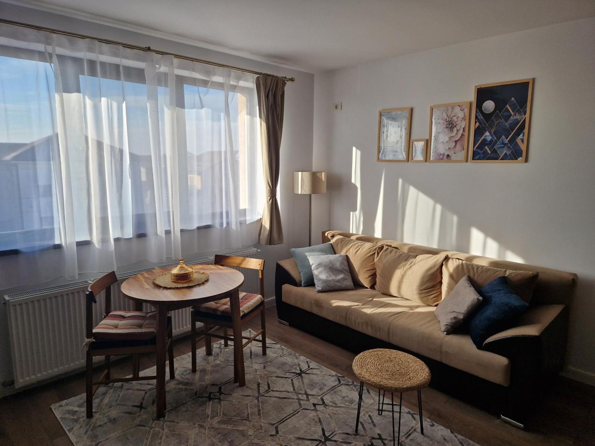 Craitelor Boutique Airport Apartment Otopeni Ngoại thất bức ảnh